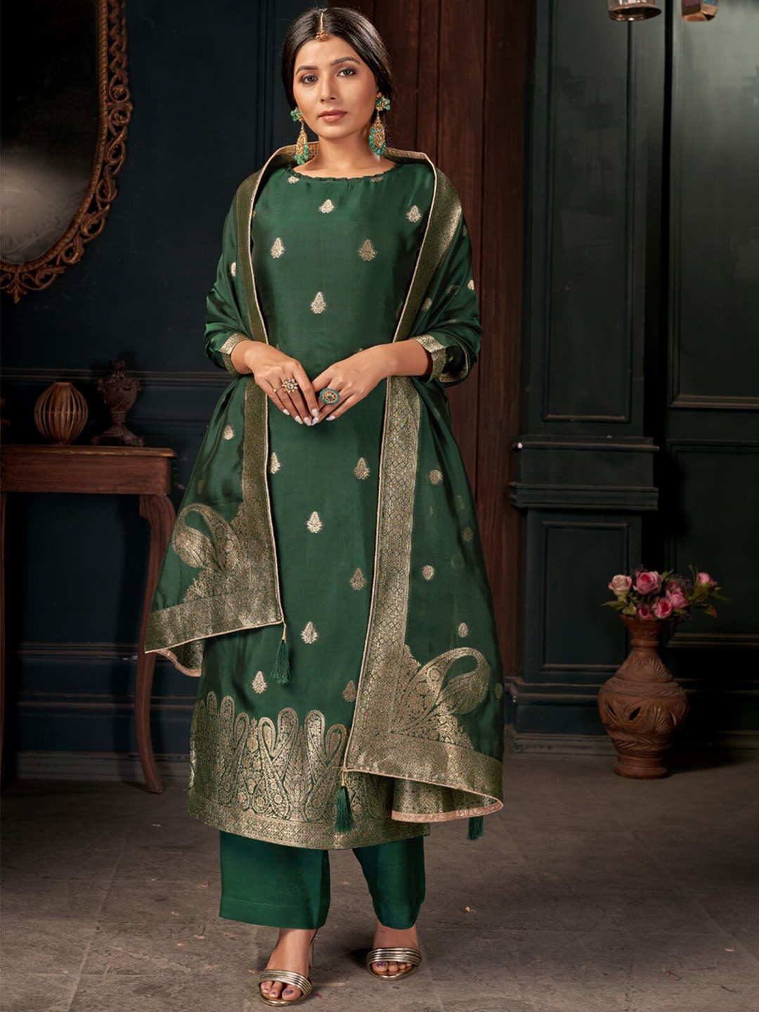 

ODETTE Boat Neck Kurta with Palazzos & Dupatta, Green