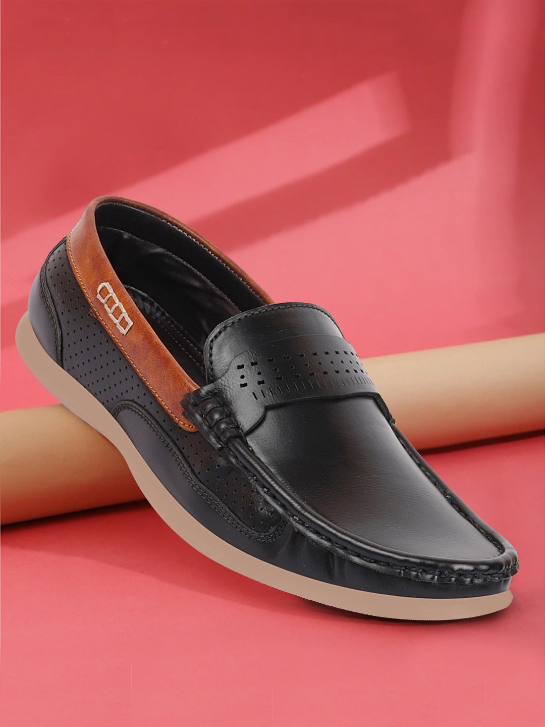 

FAUSTO Colourblocked Loafers, Black
