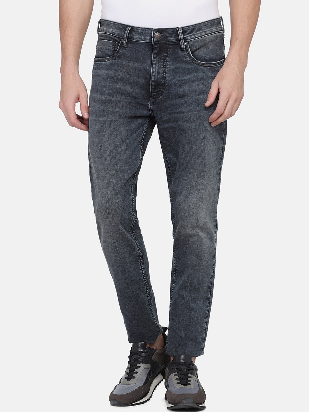 

Blackberrys Men Skinny Fit Low-Rise Heavy Fade Jeans, Blue