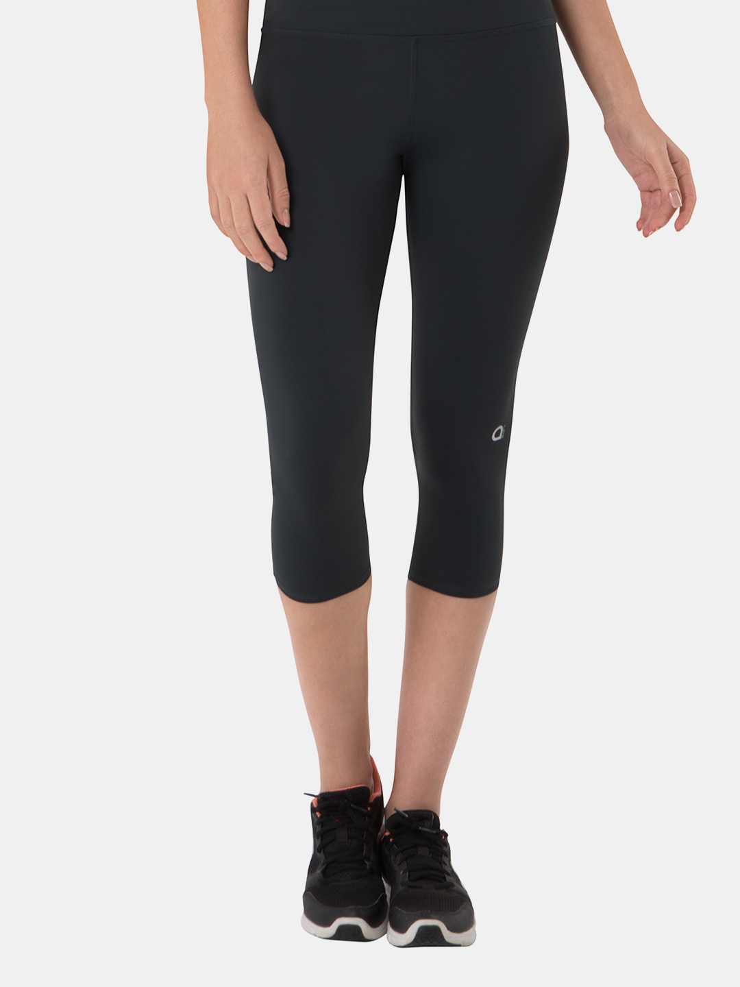 

Amante Women Skinny Fit Capris, Black