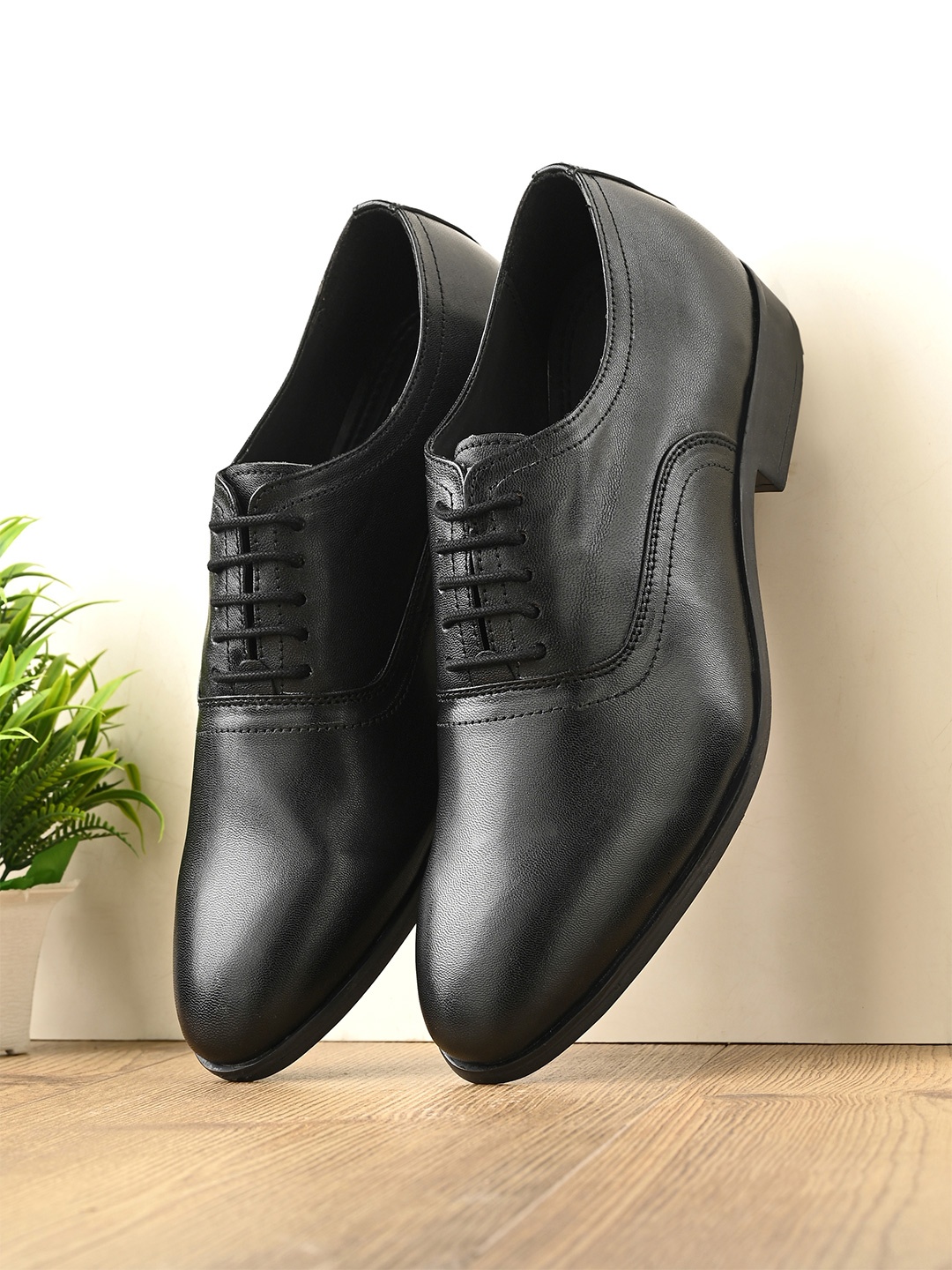 

House of Pataudi Men Genuine Leather Formal Oxford Shoes, Black