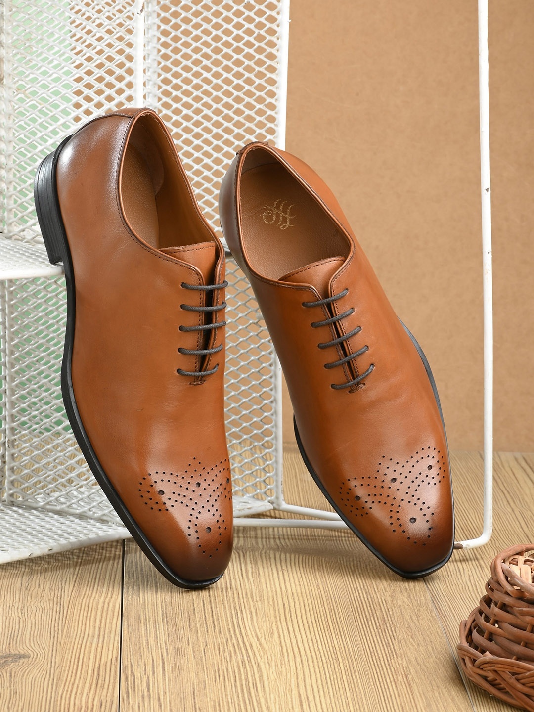 

House of Pataudi Men Formal Oxford Shoes, Tan