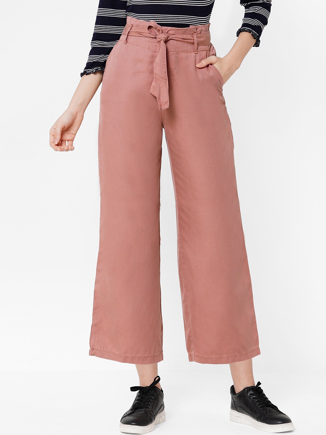 

Kraus Jeans Women Loose Fit High-Rise Trousers, Pink