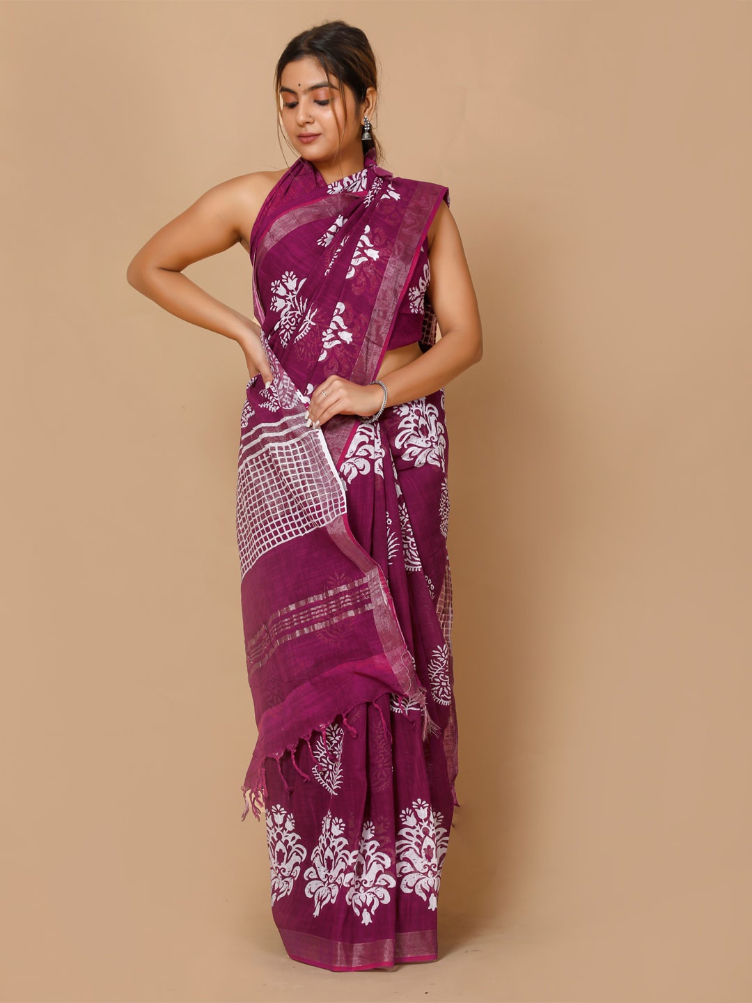 

BUTA BUTI Ethnic Motifs Zari Saree, Burgundy