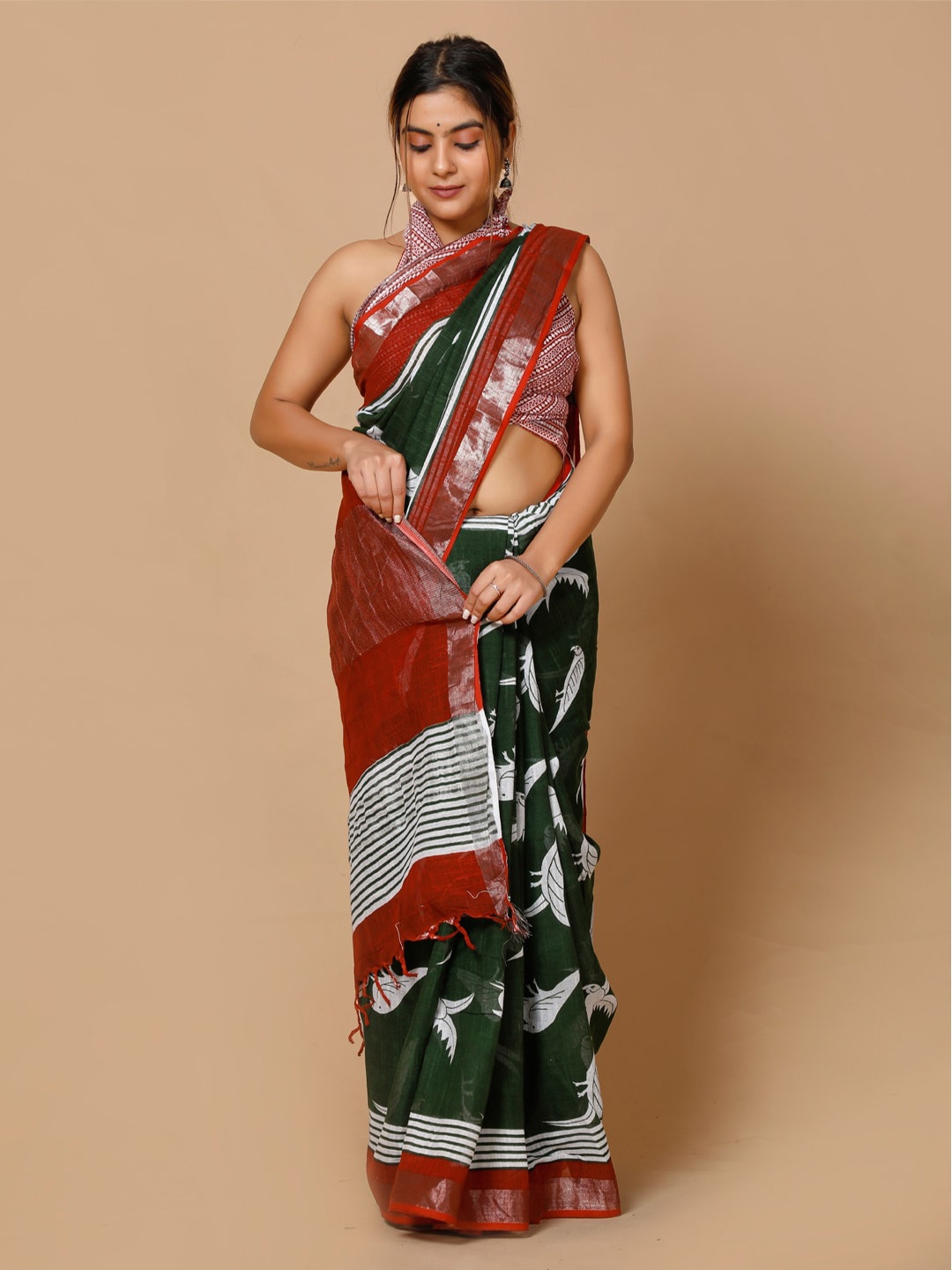 

BUTA BUTI Abstract Printed Zari Saree, Green