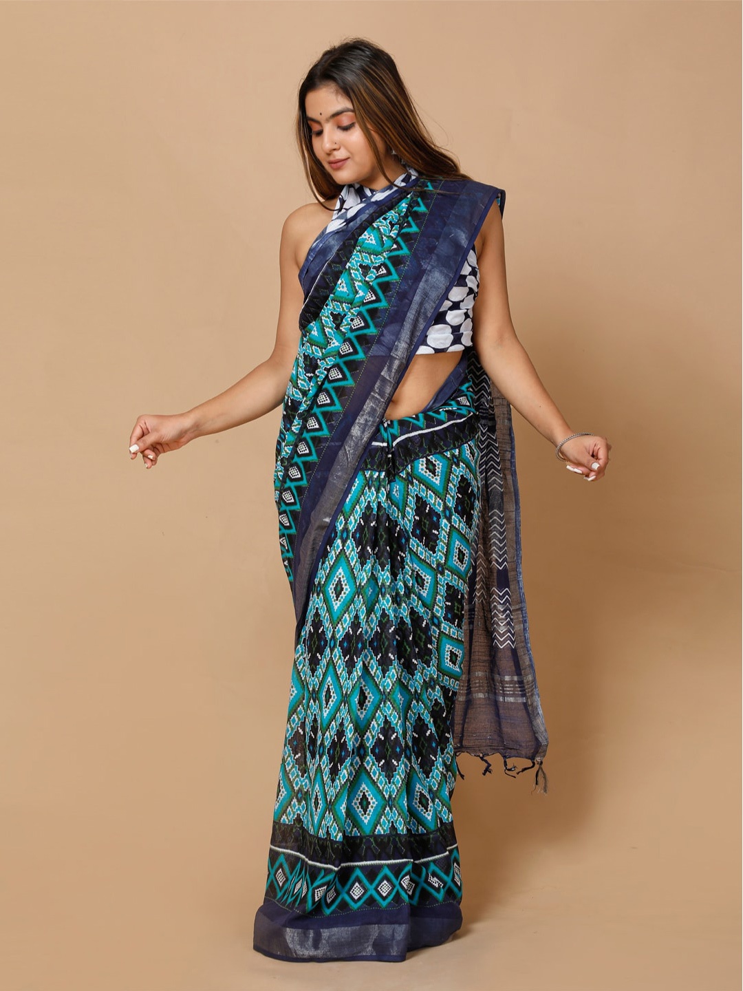 

BUTA BUTI Geometric Printed Zari Saree, Blue