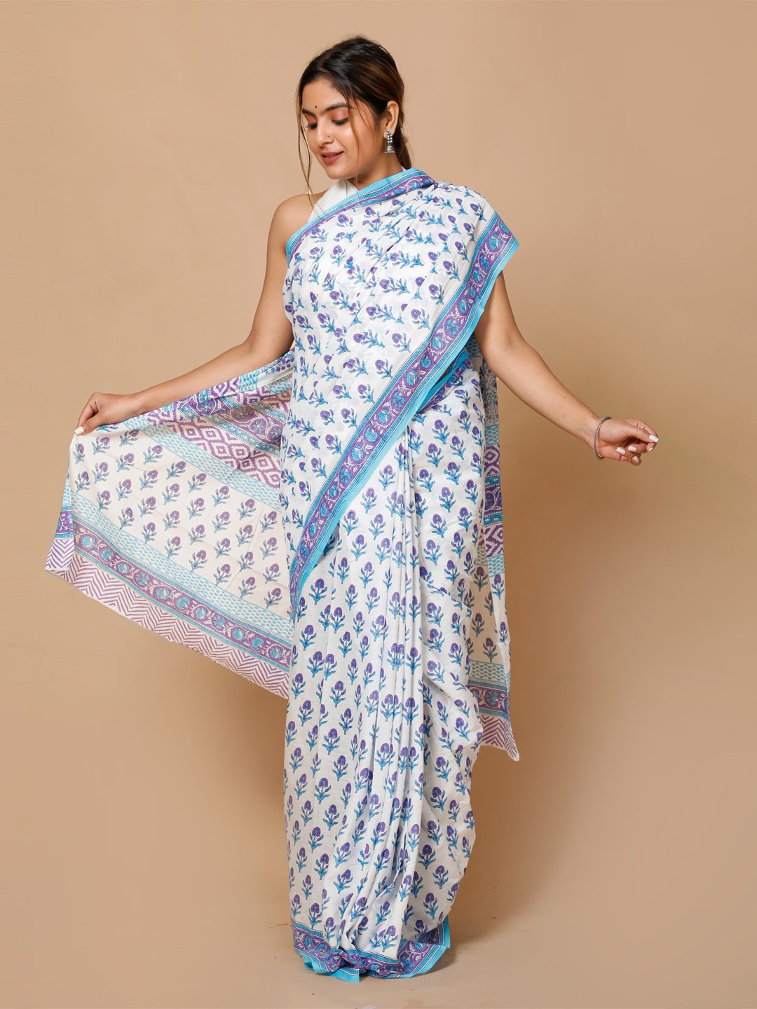 

BUTA BUTI Ethnic Motifs Pure Cotton Saree, White