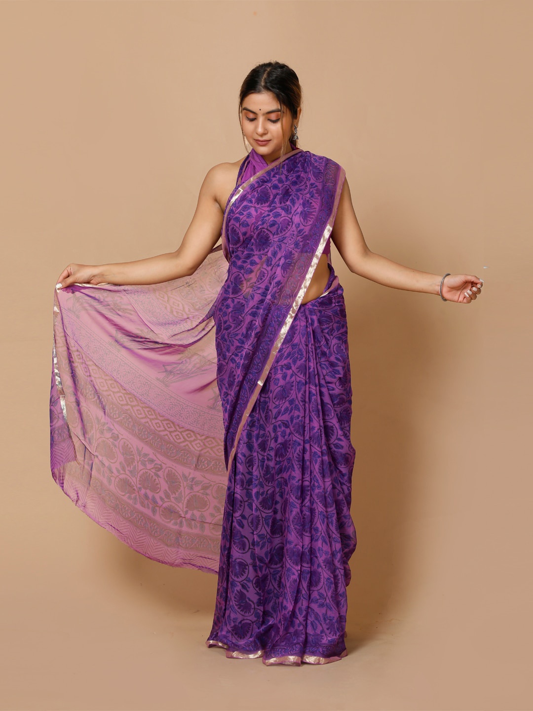 

BUTA BUTI Ethnic Motifs Zari Saree, Purple