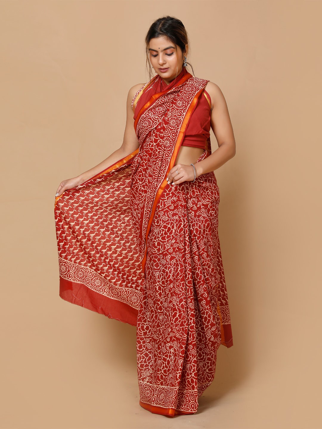 

BUTA BUTI Floral Printed Zari Pure Cotton Saree, Red