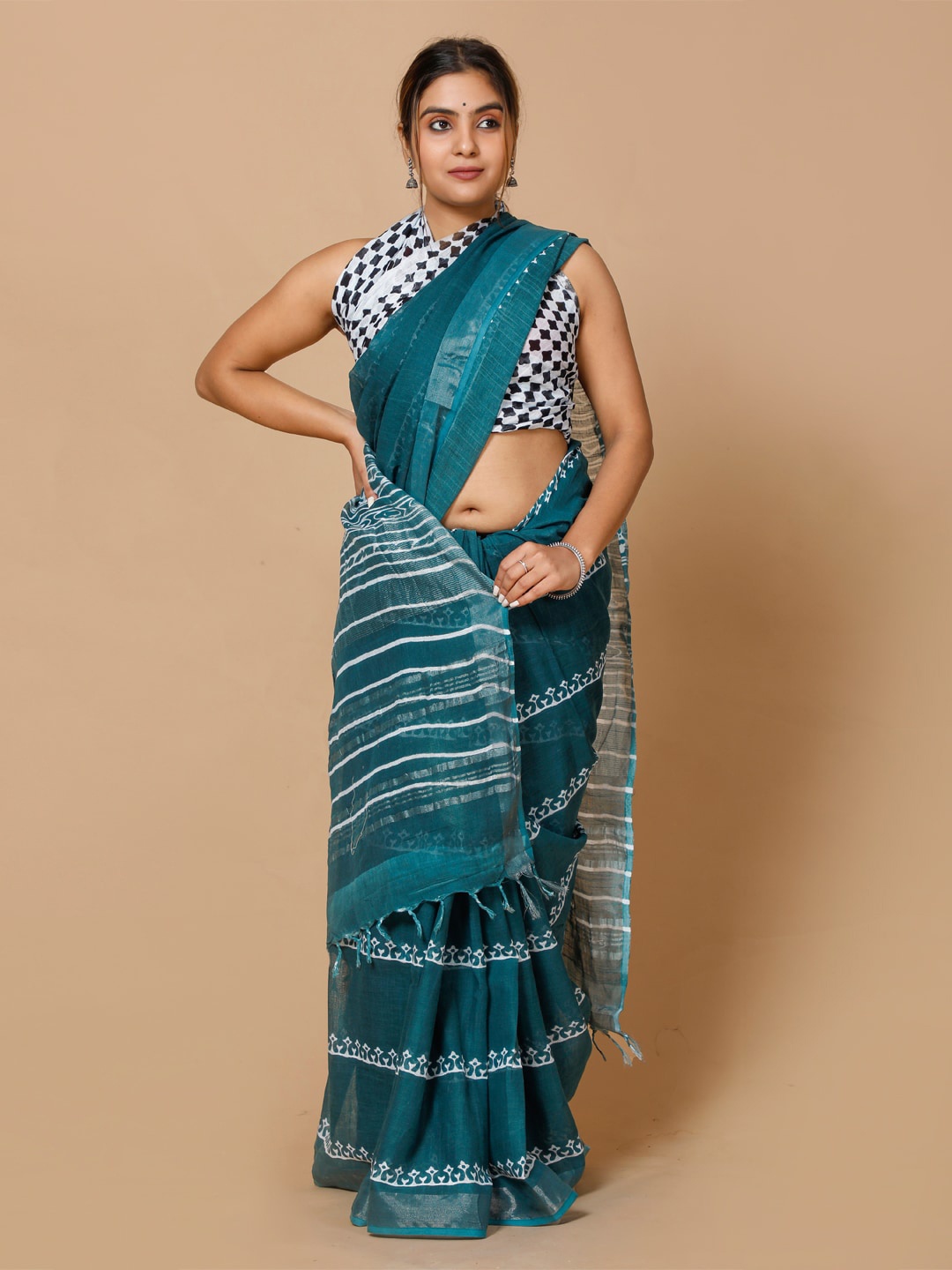 

BUTA BUTI Ethnic Motifs Pure Cotton Saree, Blue