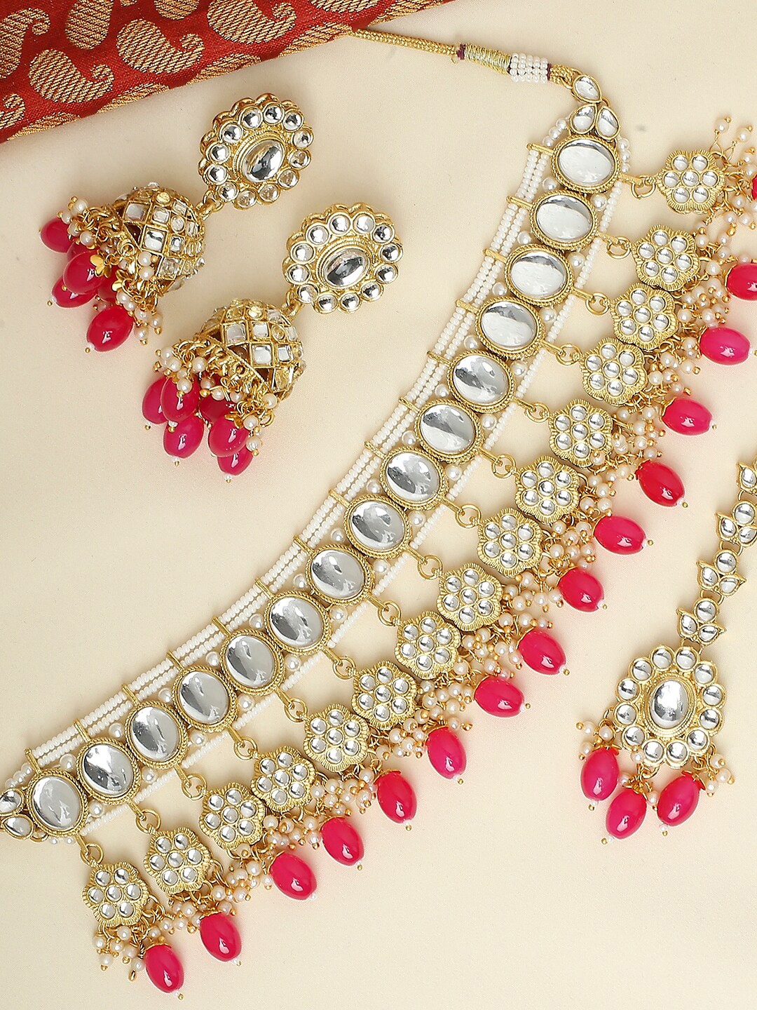 

OOMPH Kundan Studded Ethnic Choker Necklace Set With Maangtikka, Pink