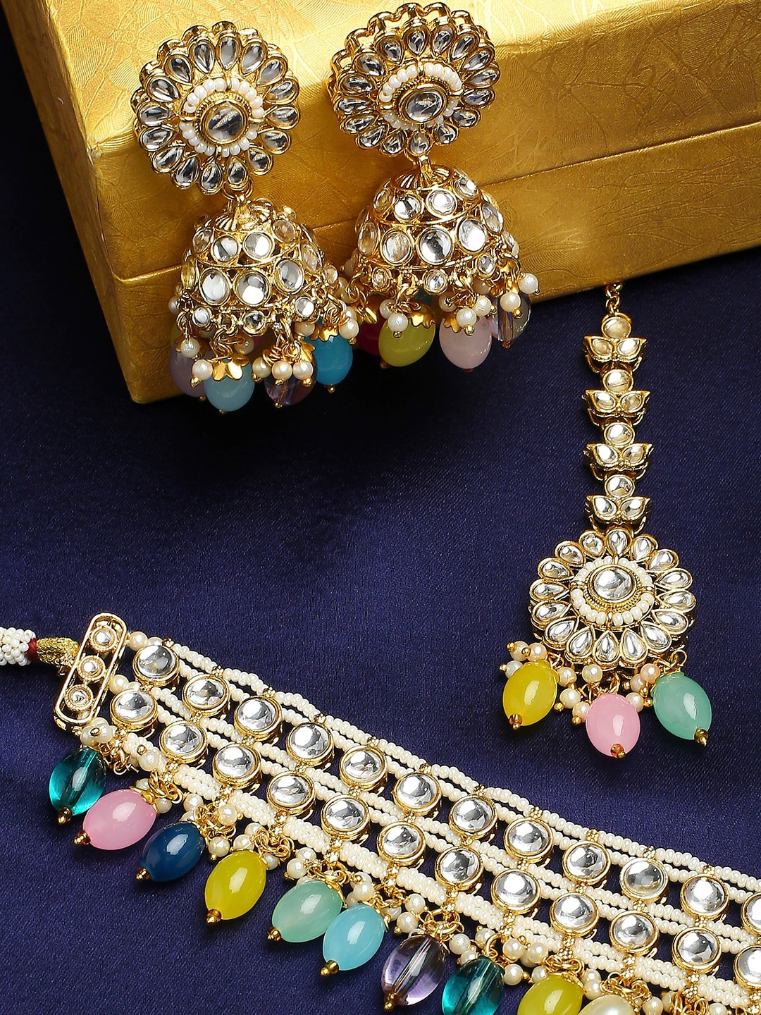 

OOMPH Kundan Studded & Beaded Jewellery Set, Gold