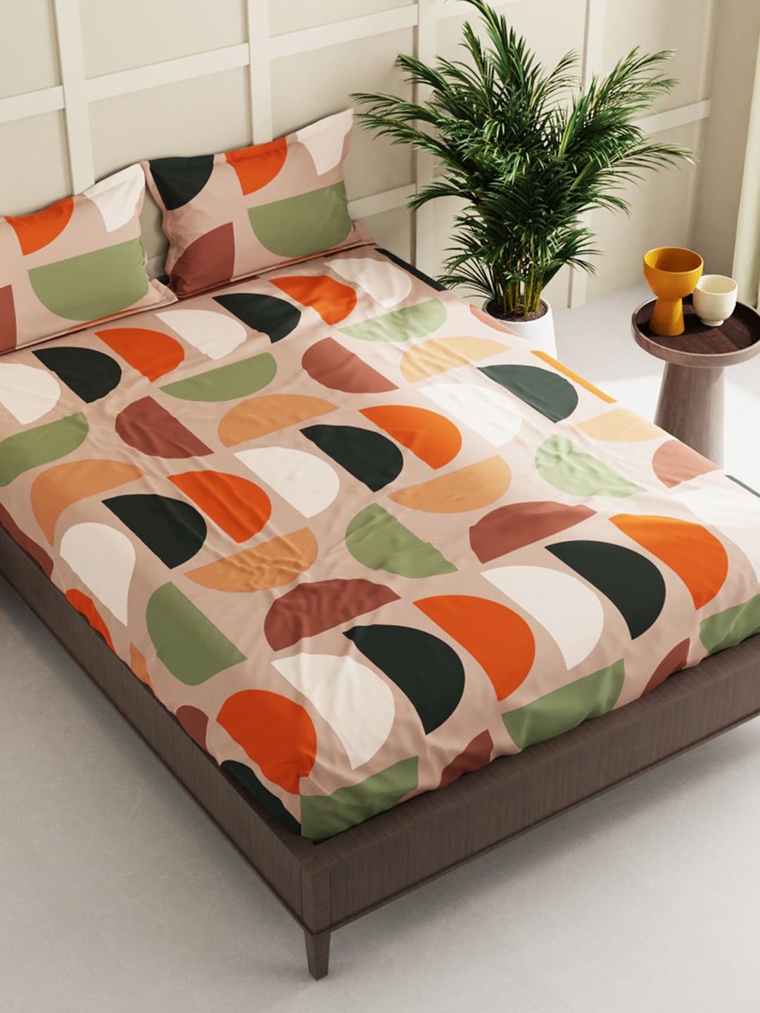 

BIANCA Coffee Brown & Orange 152 TC Queen Bedsheet with 2 Pillow Covers & 2 Pillows