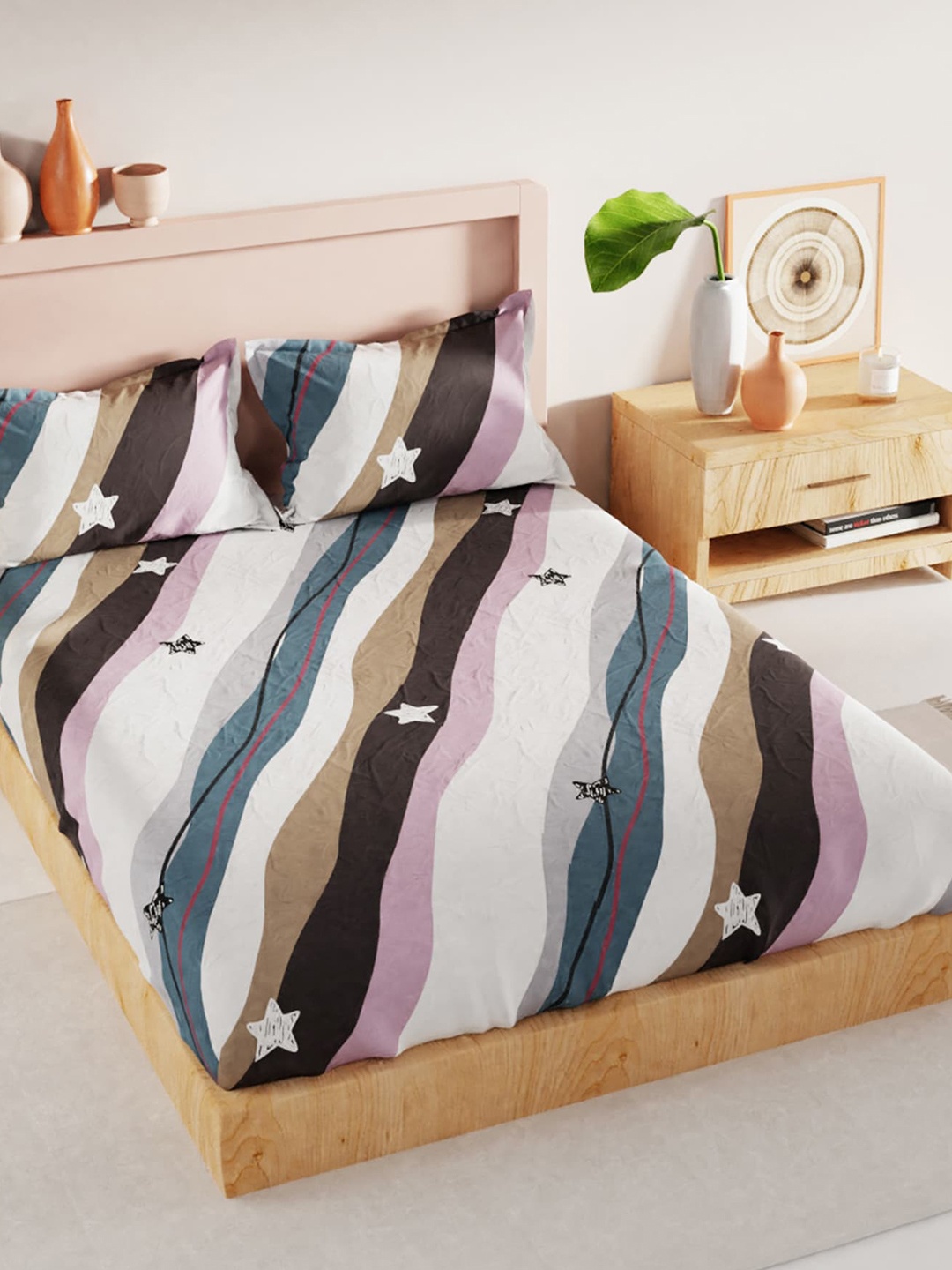 

BIANCA Assorted 200 TC King Bedsheet with 2 Pillow Covers & 2 Pillows, White