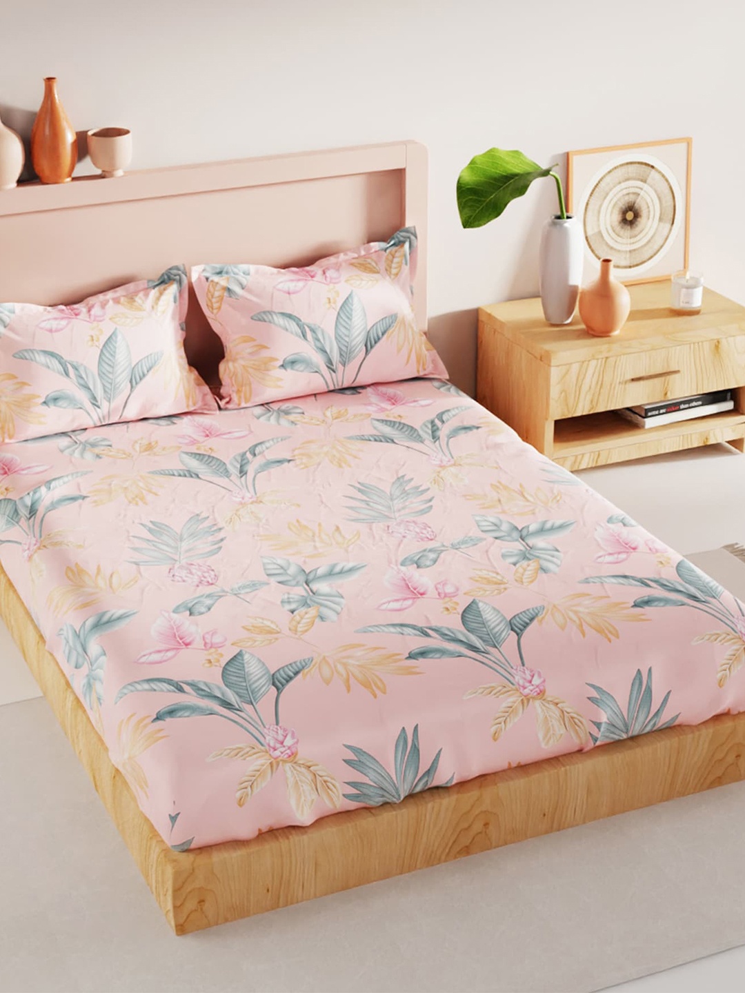 

BIANCA Assorted Floral 200 TC King Bedsheet with 2 Pillow Covers & 2 Pillows