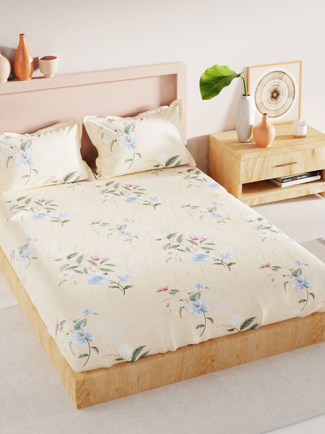

BIANCA Cream-Coloured & Blue Floral 200 TC King Bedsheet with 2 Pillow Covers