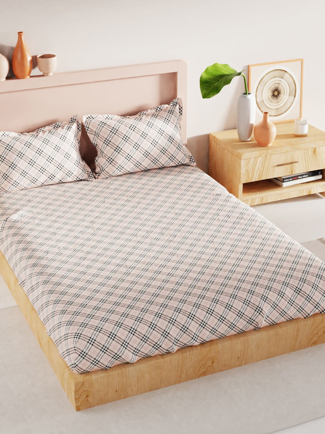 

BIANCA Beige & Black 200 TC King Bedsheet with 2 Pillow Covers
