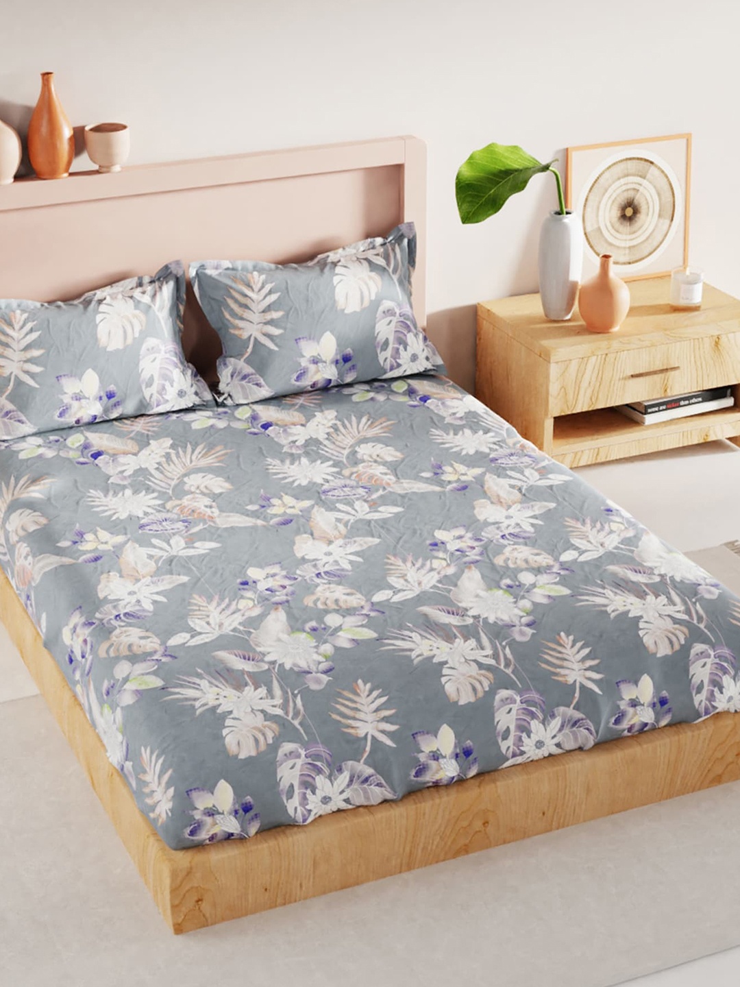 

BIANCA Floral 200 TC King Bedsheet with 2 Pillow Covers, Grey