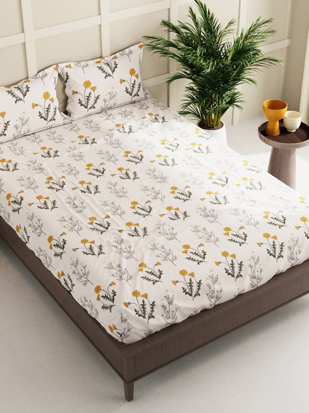 

BIANCA Floral 152 TC Queen Bedsheet with 2 Pillow Covers, Beige