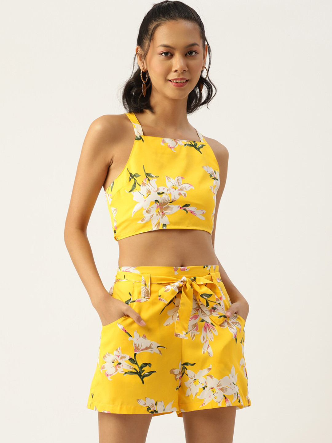 

SIRIKIT Women Printed Top & Shorts Co-Ords, Yellow