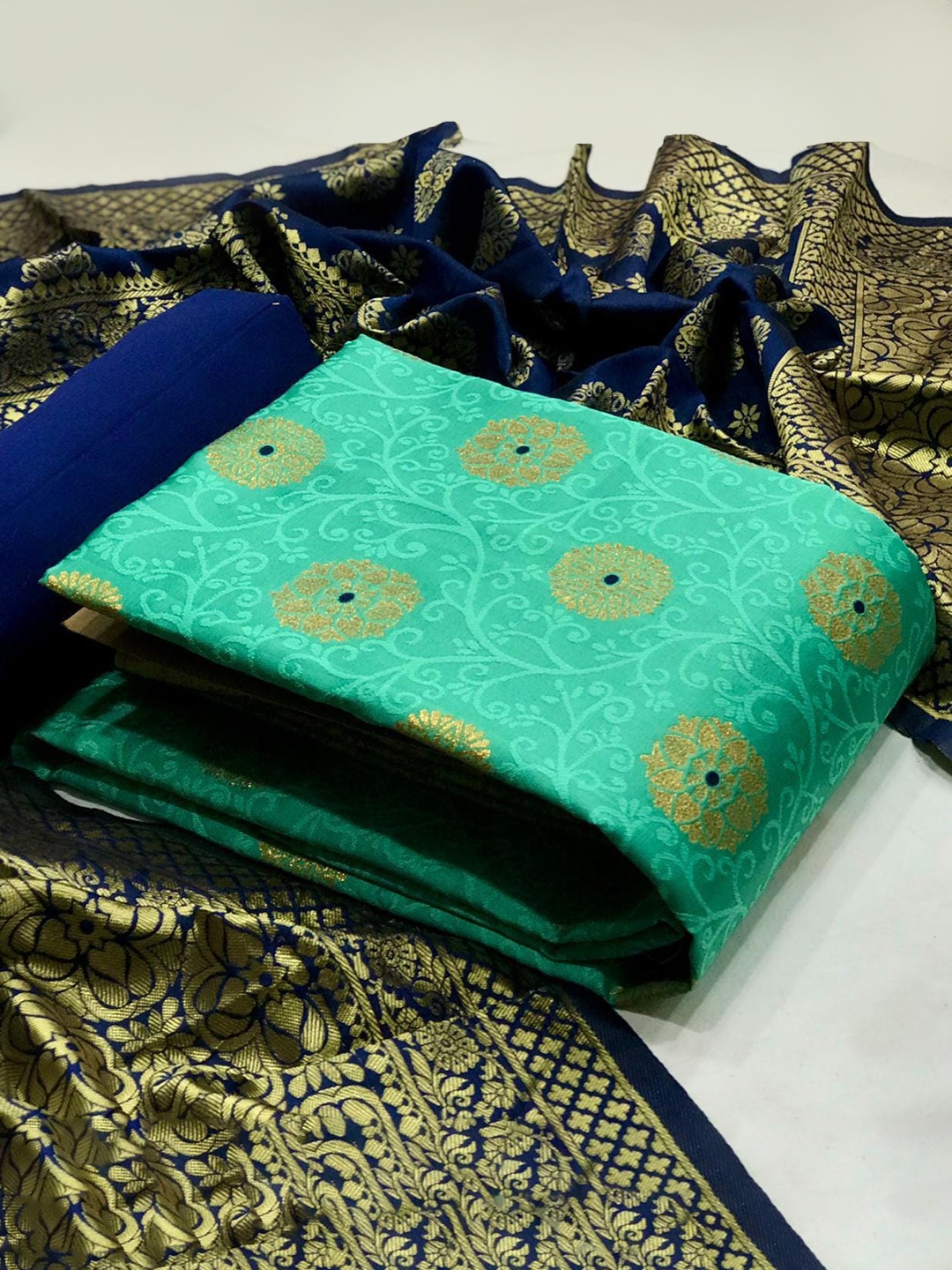 

MORLY Banarasi Jacquard Unstitched Dress Material, Sea green