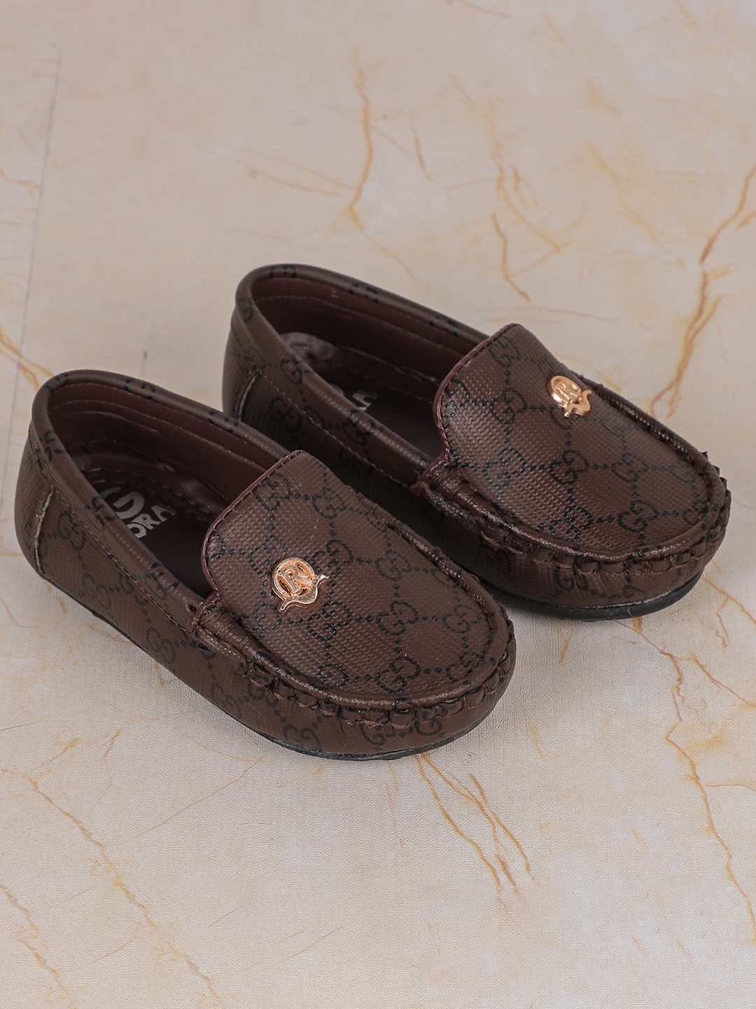 

FEETWELL SHOES Boys Textured Synthetic Loafers, Coffee brown