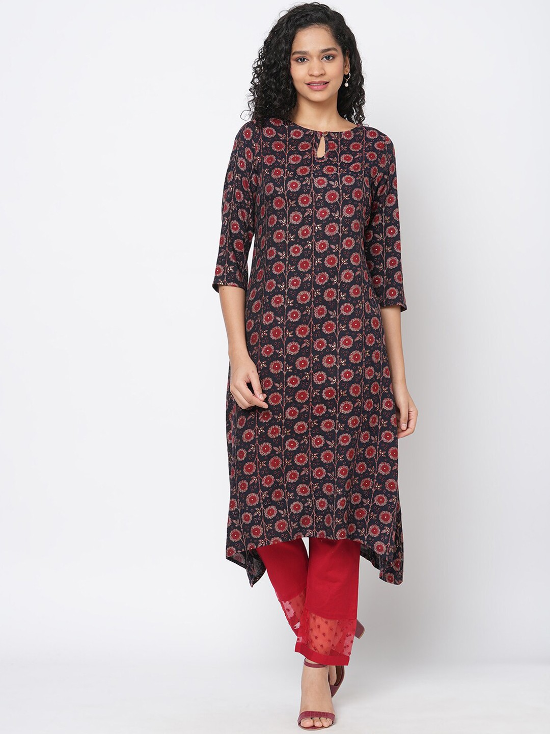 

Fusion Beats Women Floral Printed Keyhole Neck Kurta, Navy blue