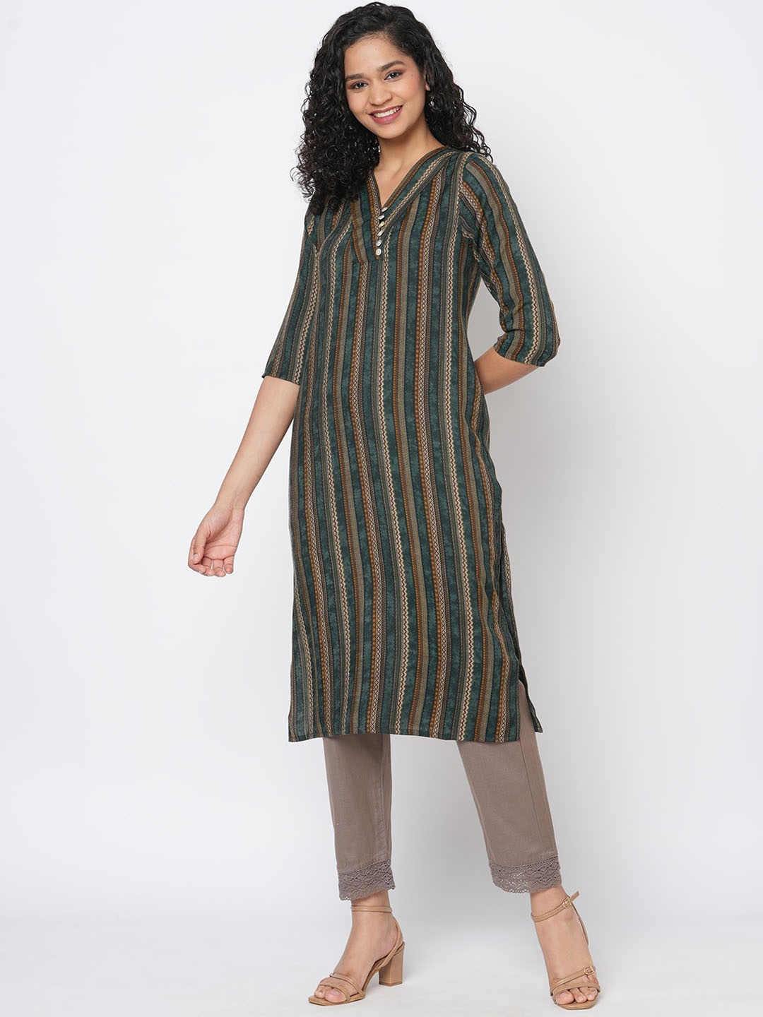 

Fusion Beats Women Striped V-Neck Kurta, Green