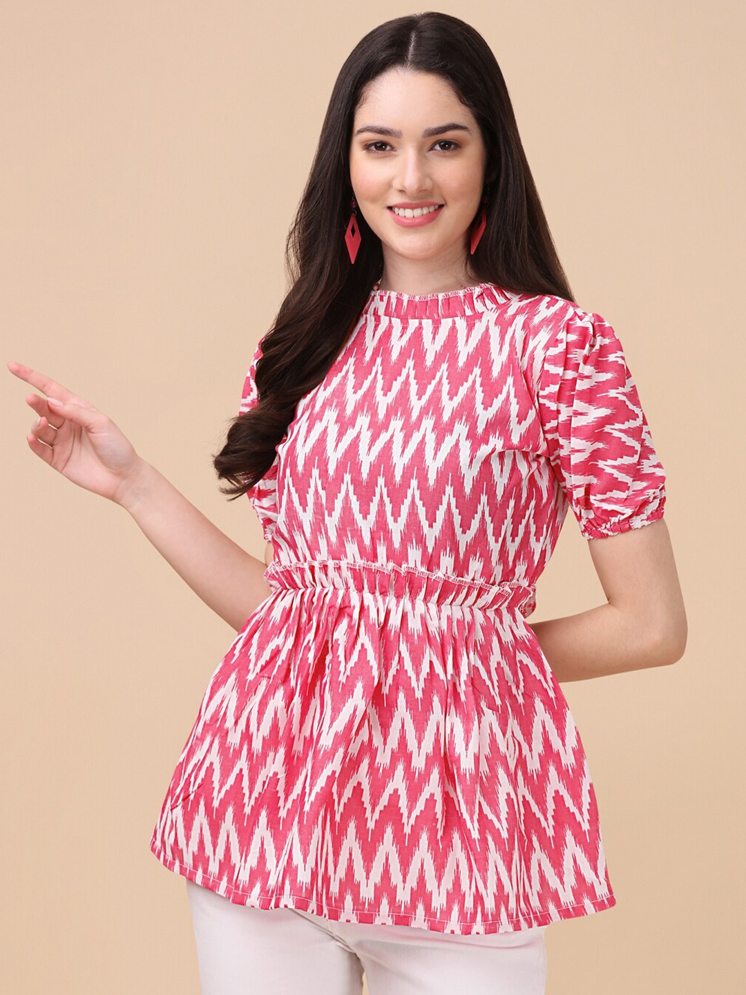 

GUFRINA Pink & White Geometric Print Ruffles Cinched Waist Top