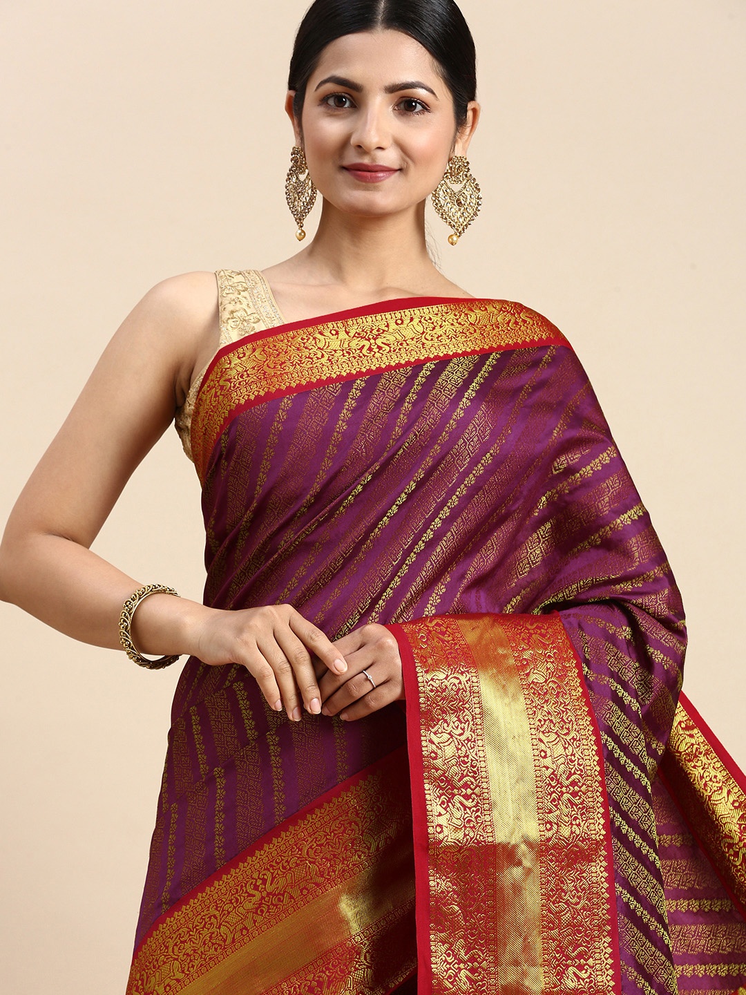 

Royal Rajgharana Saree Woven Design Zari Silk Blend Kanjeevaram Saree, Magenta