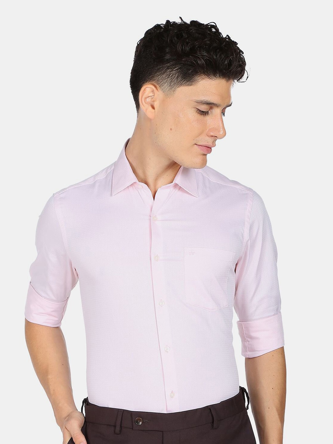 

Arrow Men Pink Slim Fit Casual Shirt