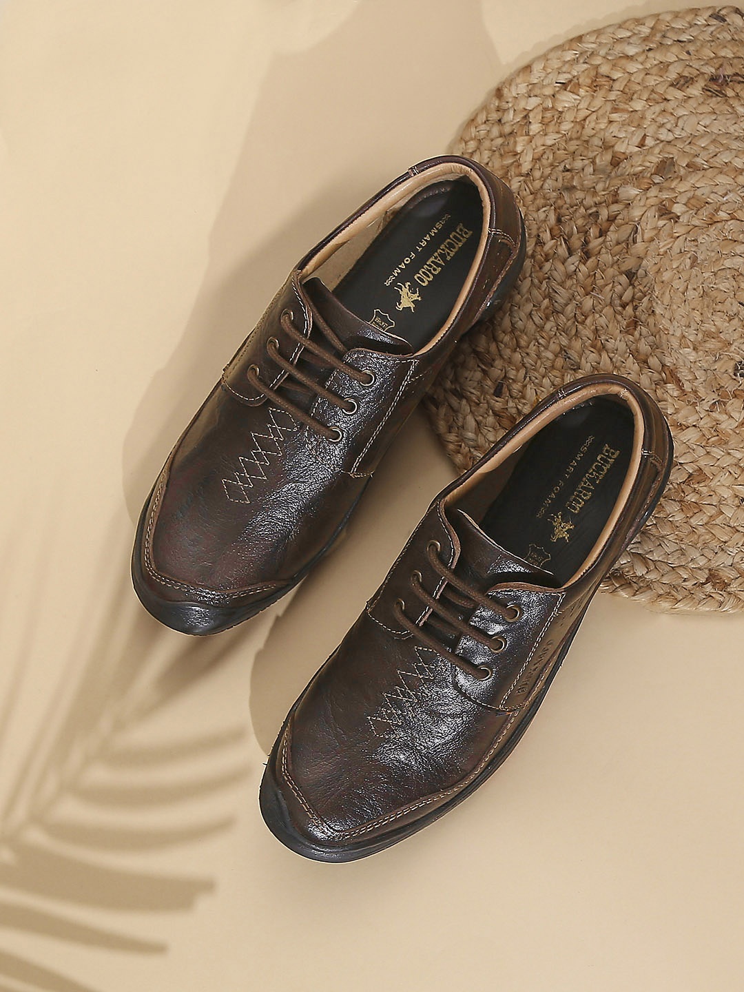 

Buckaroo Men Textured Leather Derbys, Brown