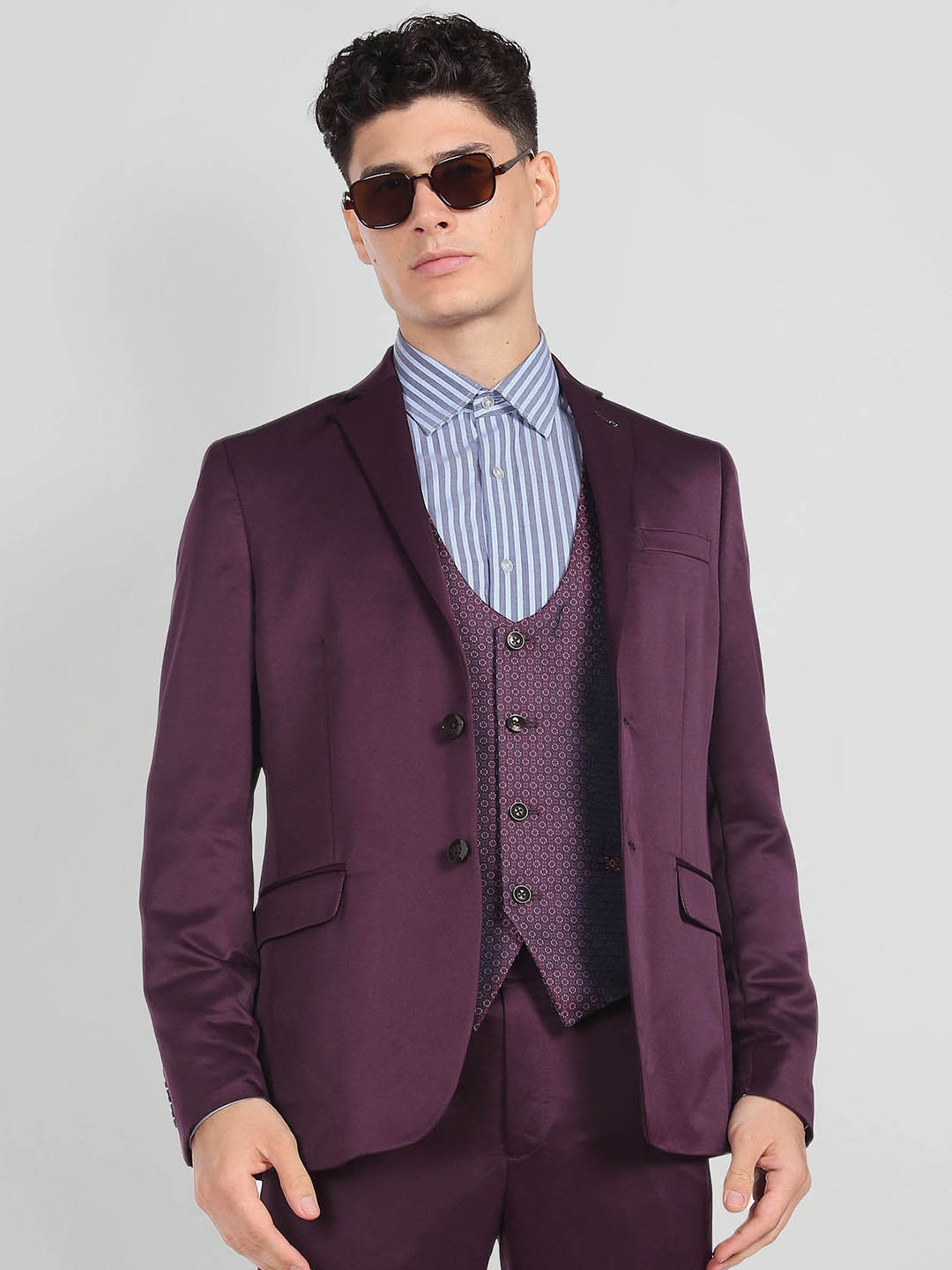 

Arrow Men 3 Pieces Single-Breasted Formal Suit, Purple