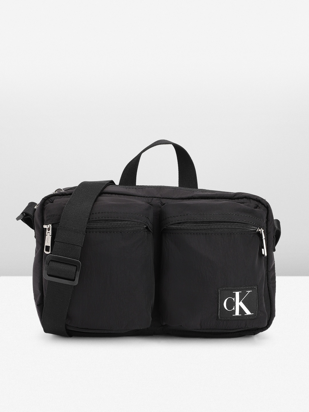 

Calvin Klein Solid Structured Handheld Bag, Black