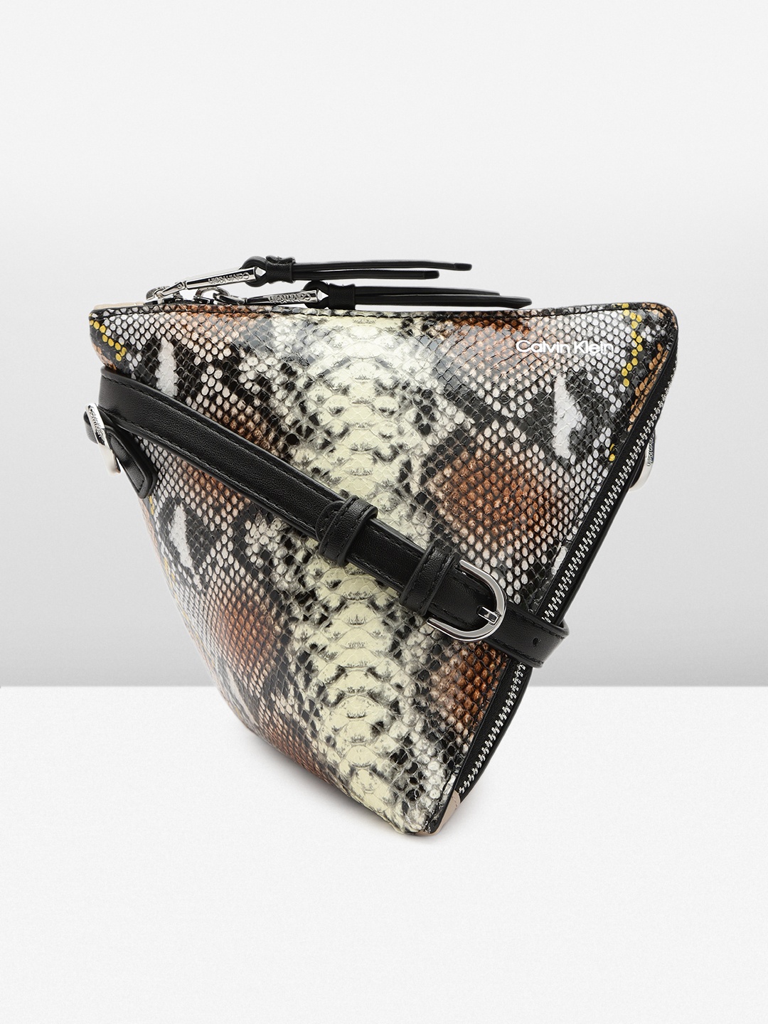 

Calvin Klein Jeans Textured Sling Bag, Multi