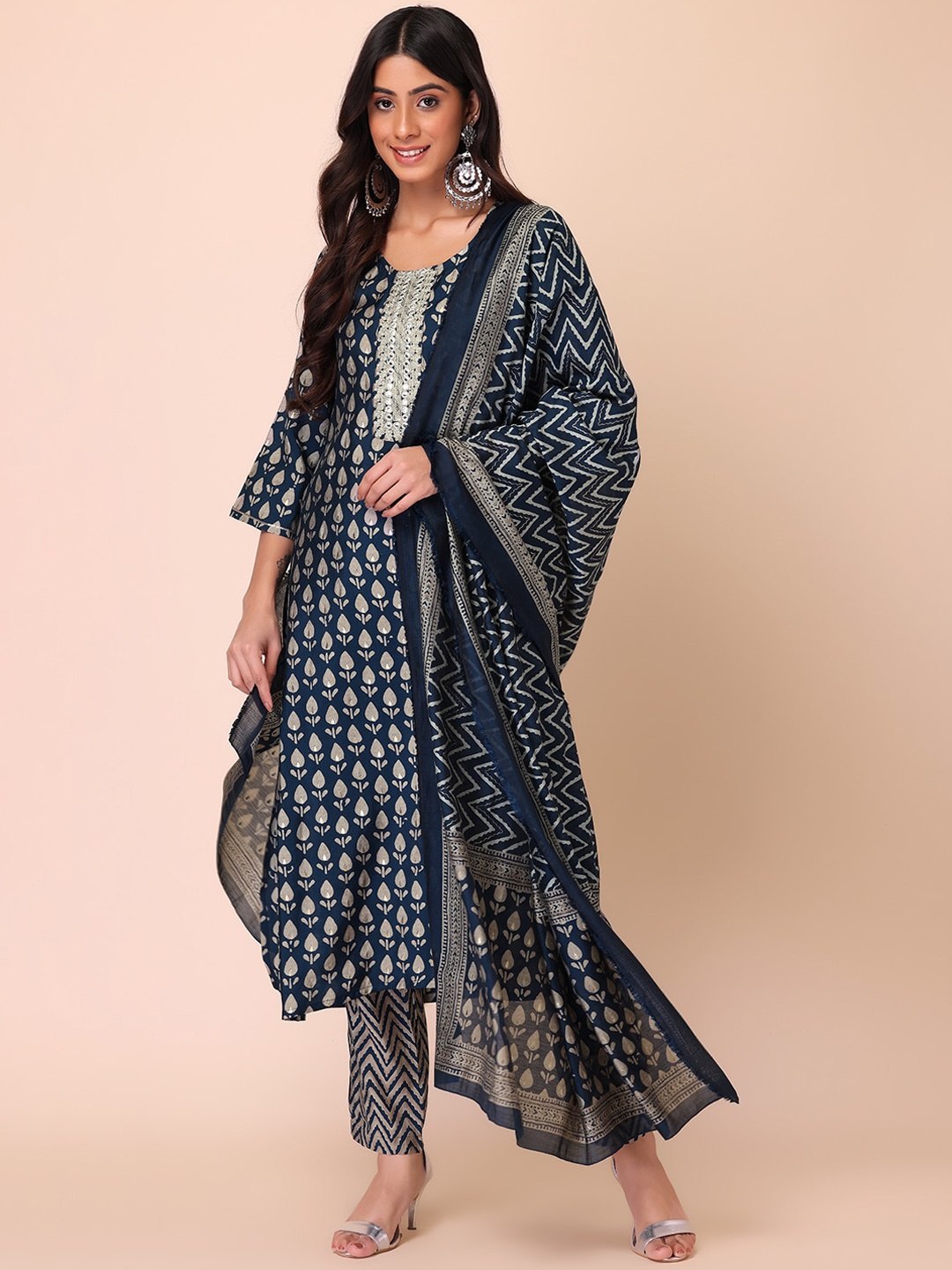 

INDYA Women Ethnic Motifs Printed Kurta with Trousers, Navy blue