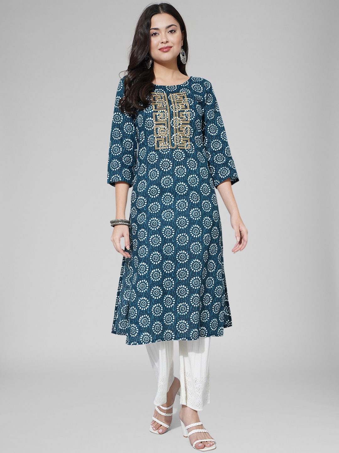 

Purple Feather Round Neck Ethnic Motifs Printed Thread Work Pure Cotton Kurta, Blue