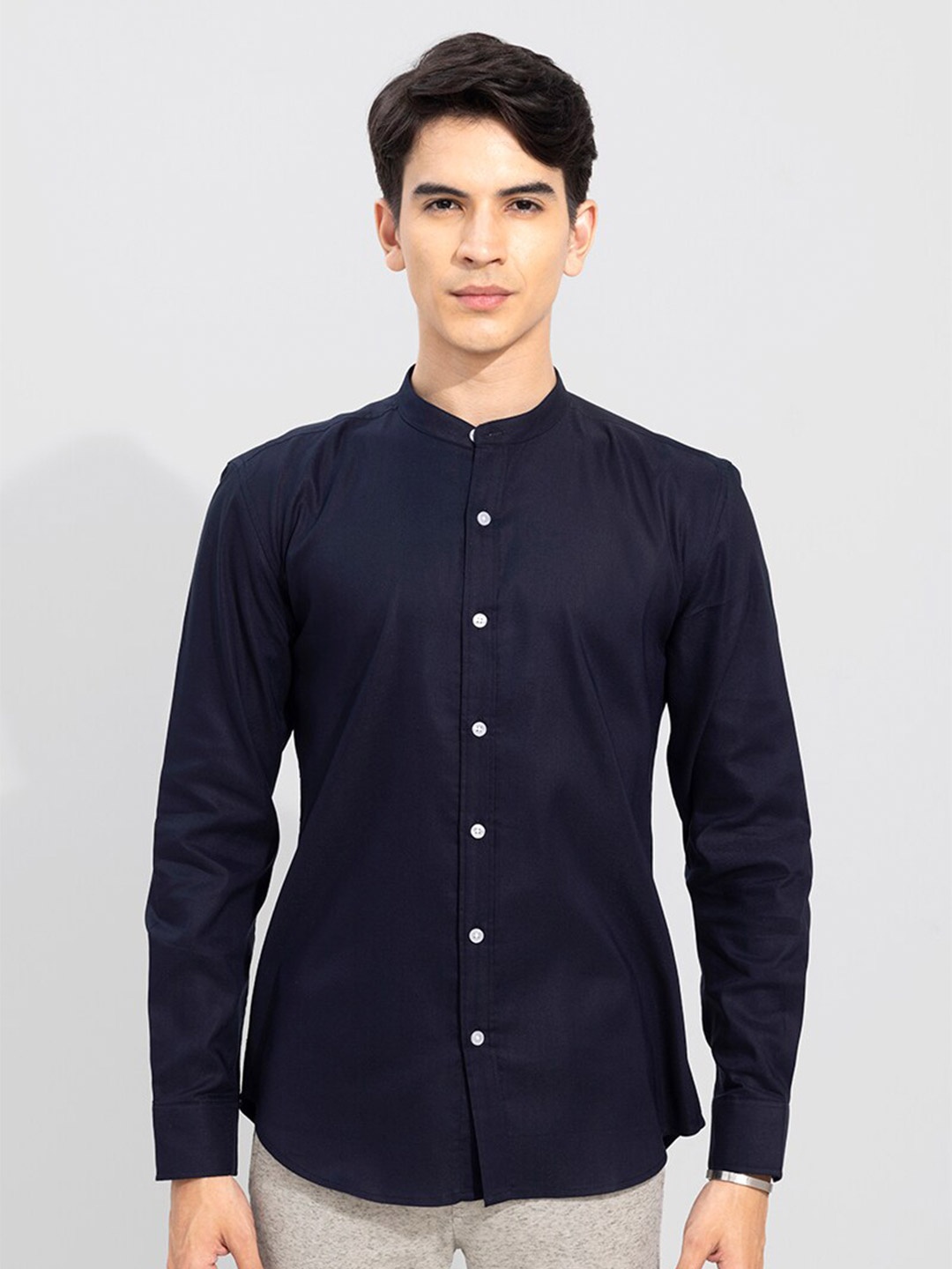 

Snitch Men Slim Fit Cotton Casual Shirt, Navy blue