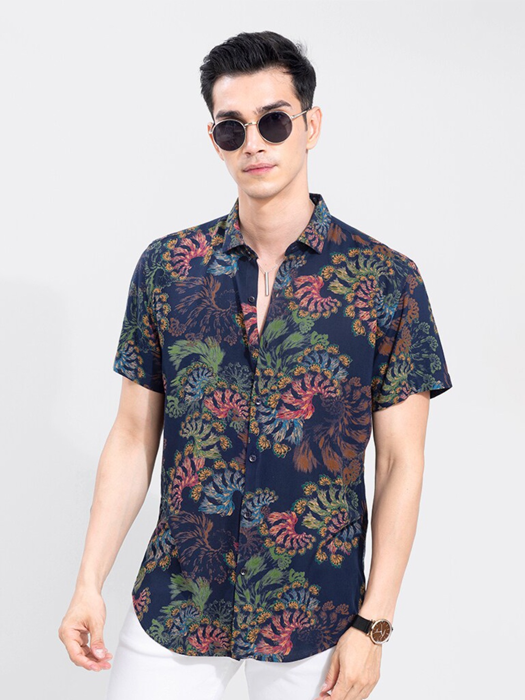 

Snitch Men Slim Fit Floral Printed Casual Shirt, Red