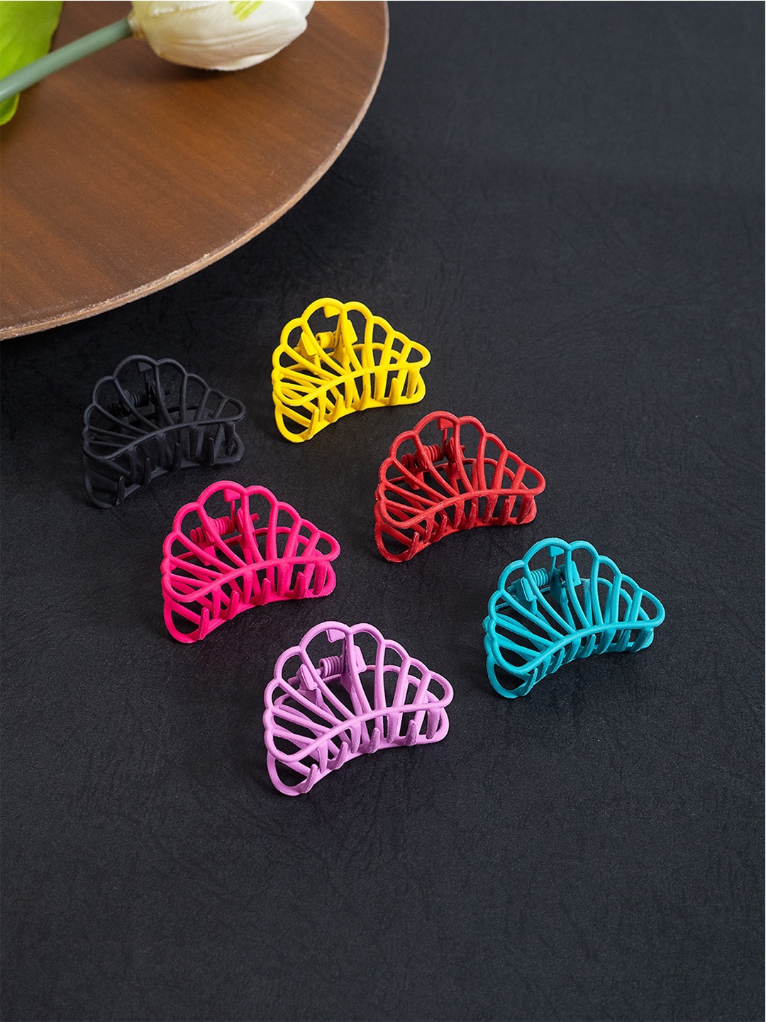 

Golden Peacock Women Yellow & Blue Set of 6 Claw Clip