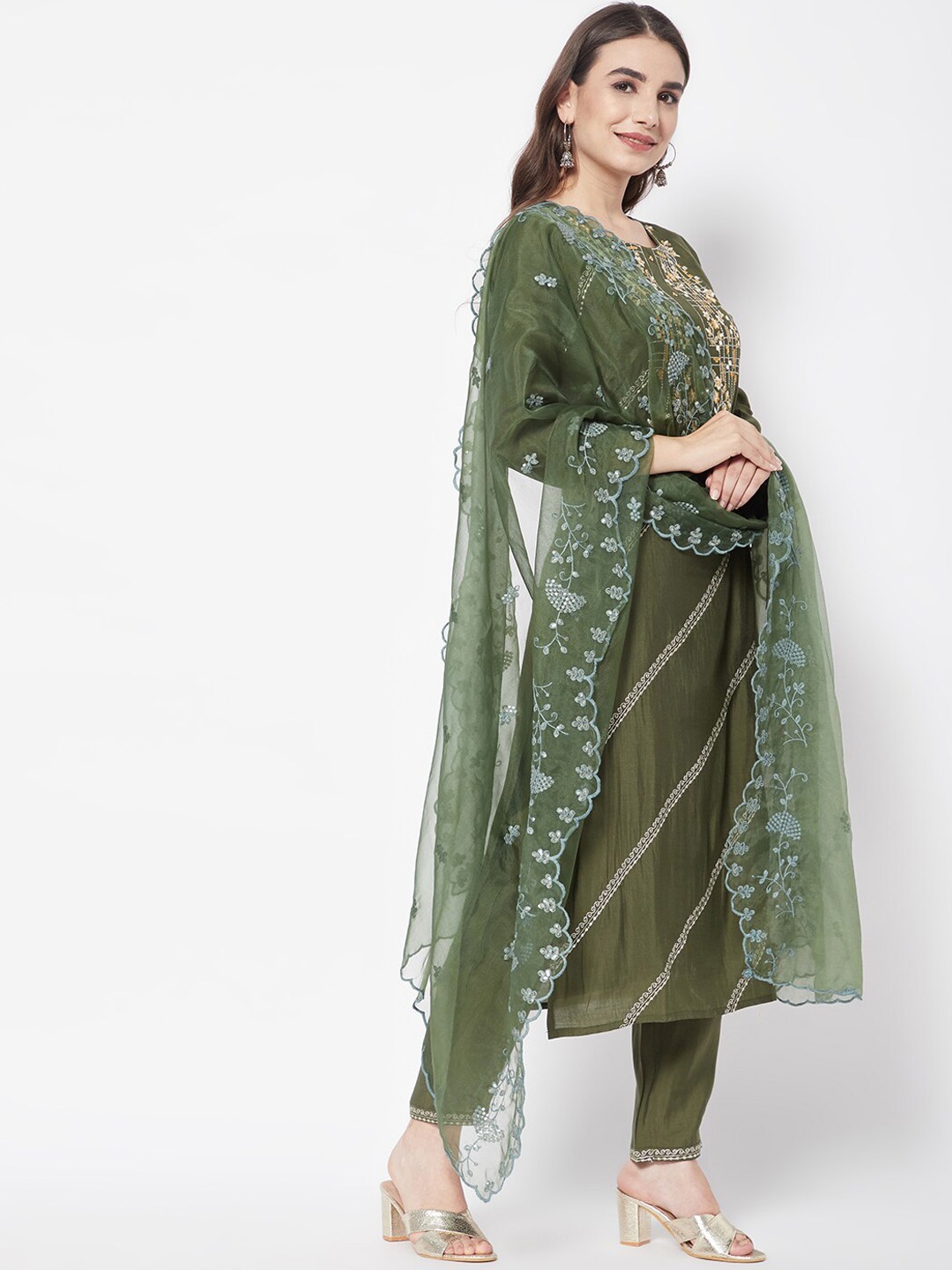 

HEEPOSH Women Floral Embroidered Kurta with Trousers & With Dupatta, Green