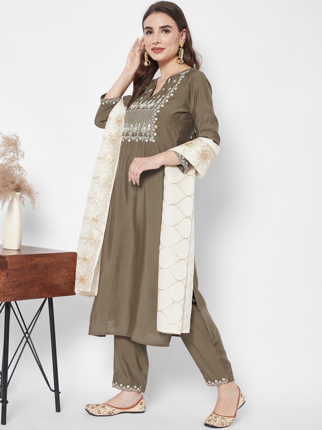 

HEEPOSH Women Ethnic Motifs Embroidered Kurta with Trousers & With Dupatta, Khaki