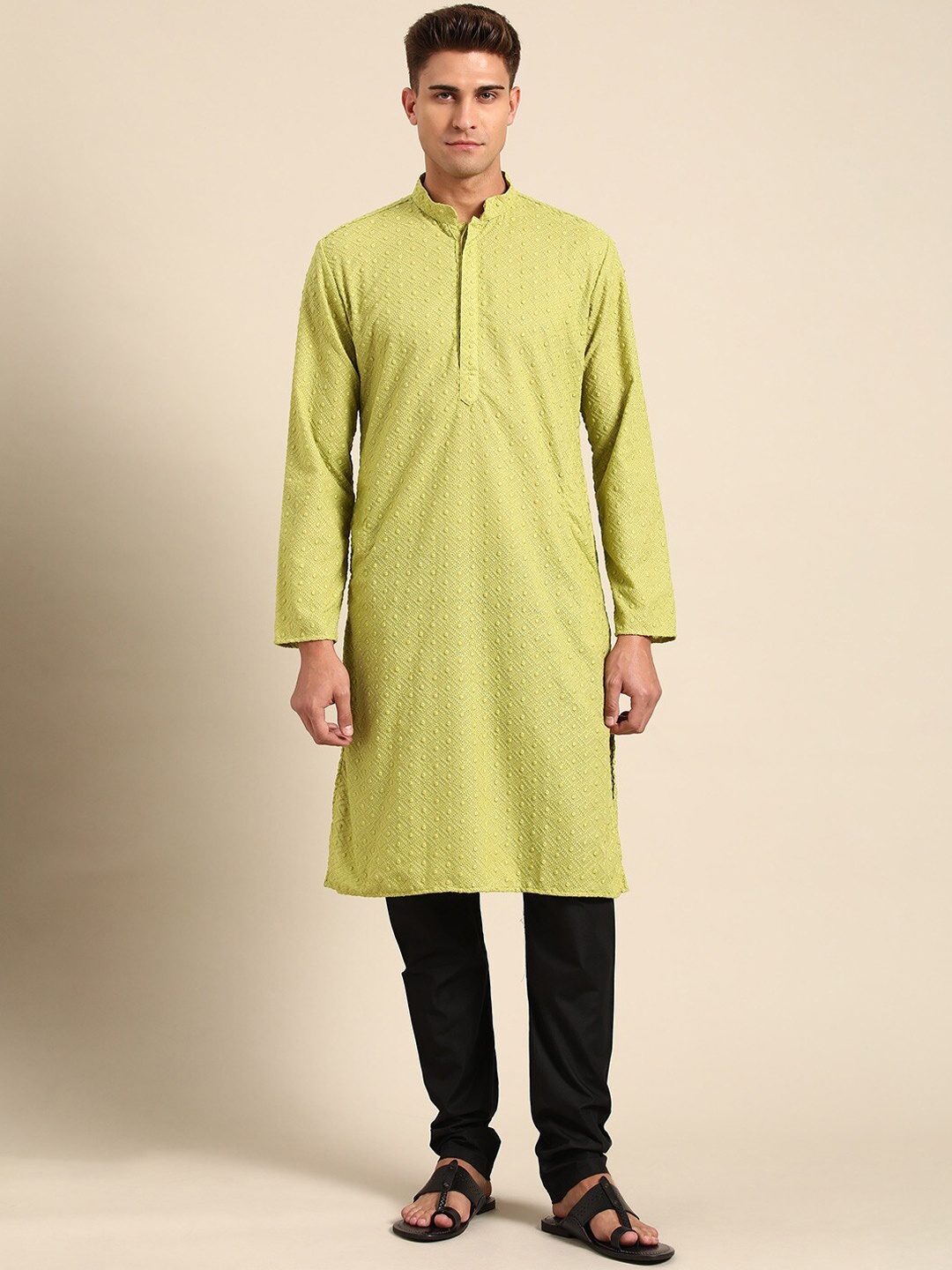 

RAJUBHAI HARGOVINDAS Men Chikankari Embroidered Pure Cotton Kurta With Churidar, Green