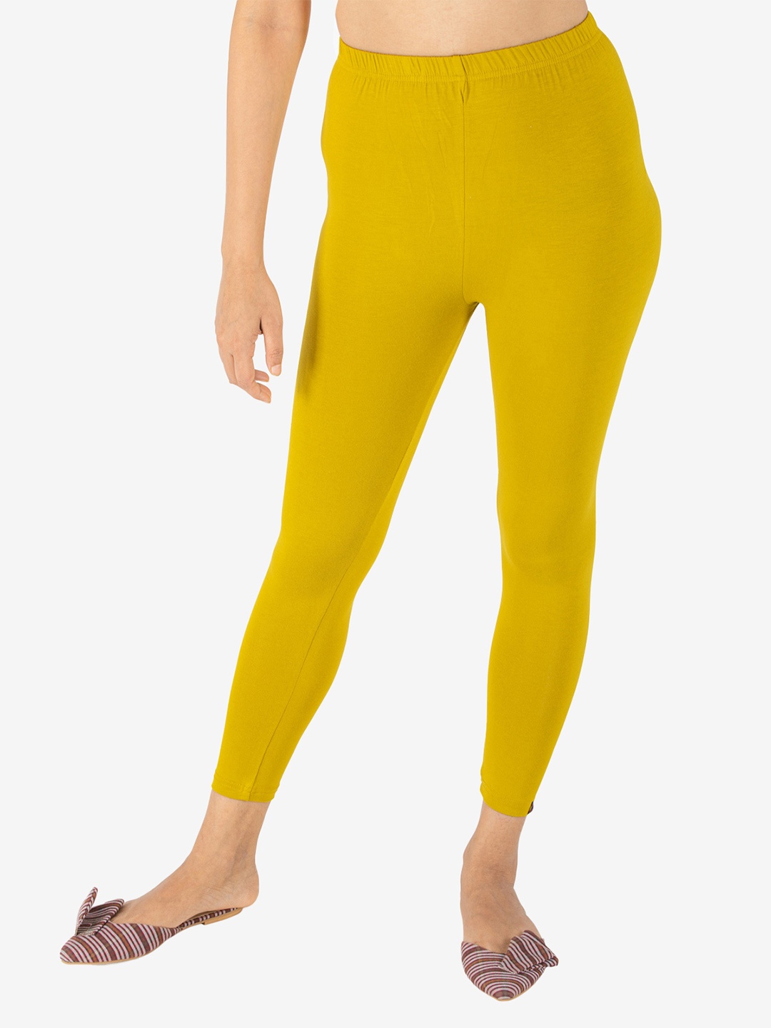 

indian flower Women Ankle Length Leggings, Gold