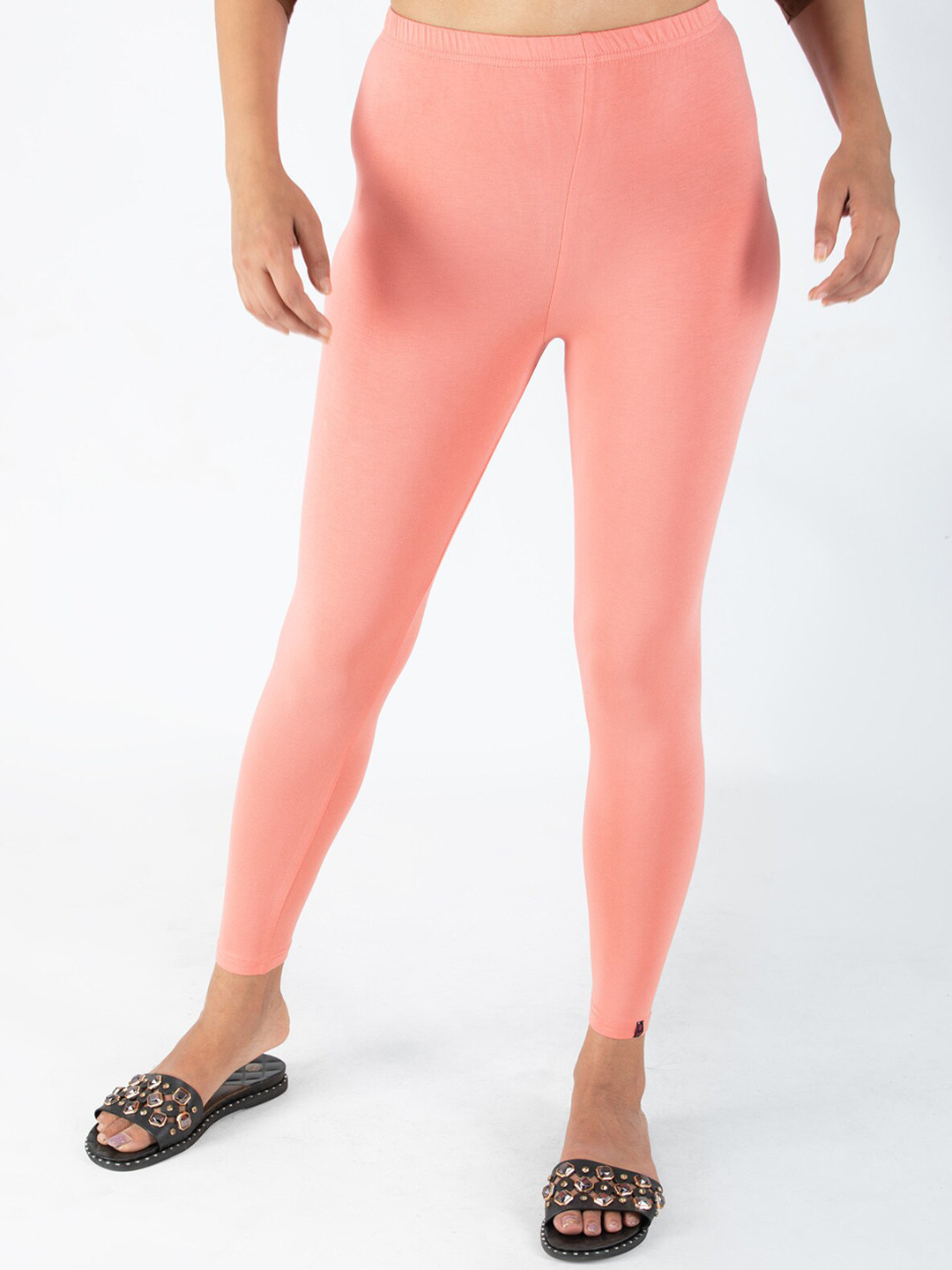 

indian flower Women Solid Ankle Length Leggings, Peach