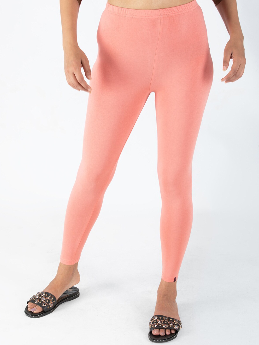 

indian flower Women Solid Ankle Length Leggings, Peach