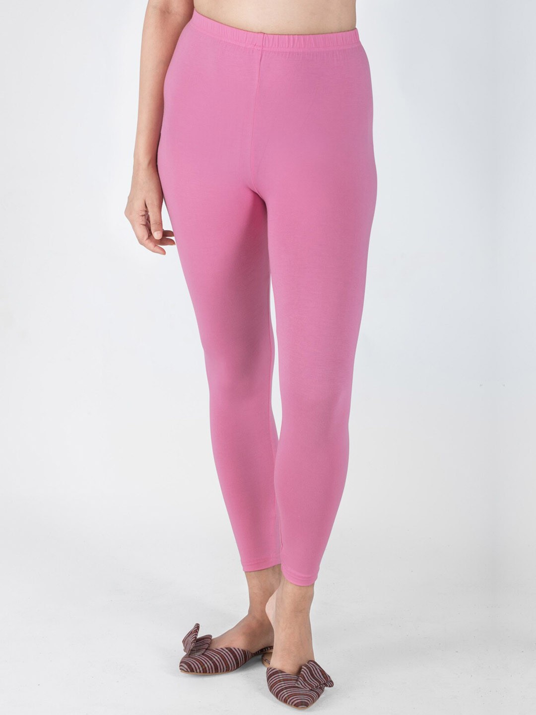 

indian flower Women Solid Ankle Length Leggings, Pink