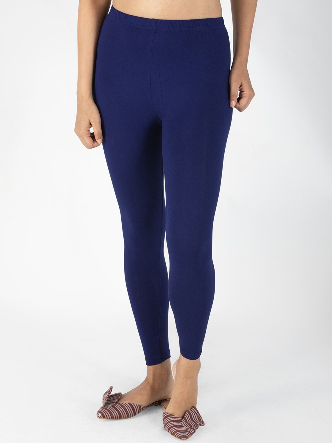 

indian flower Women Solid Ankle Length Leggings, Navy blue