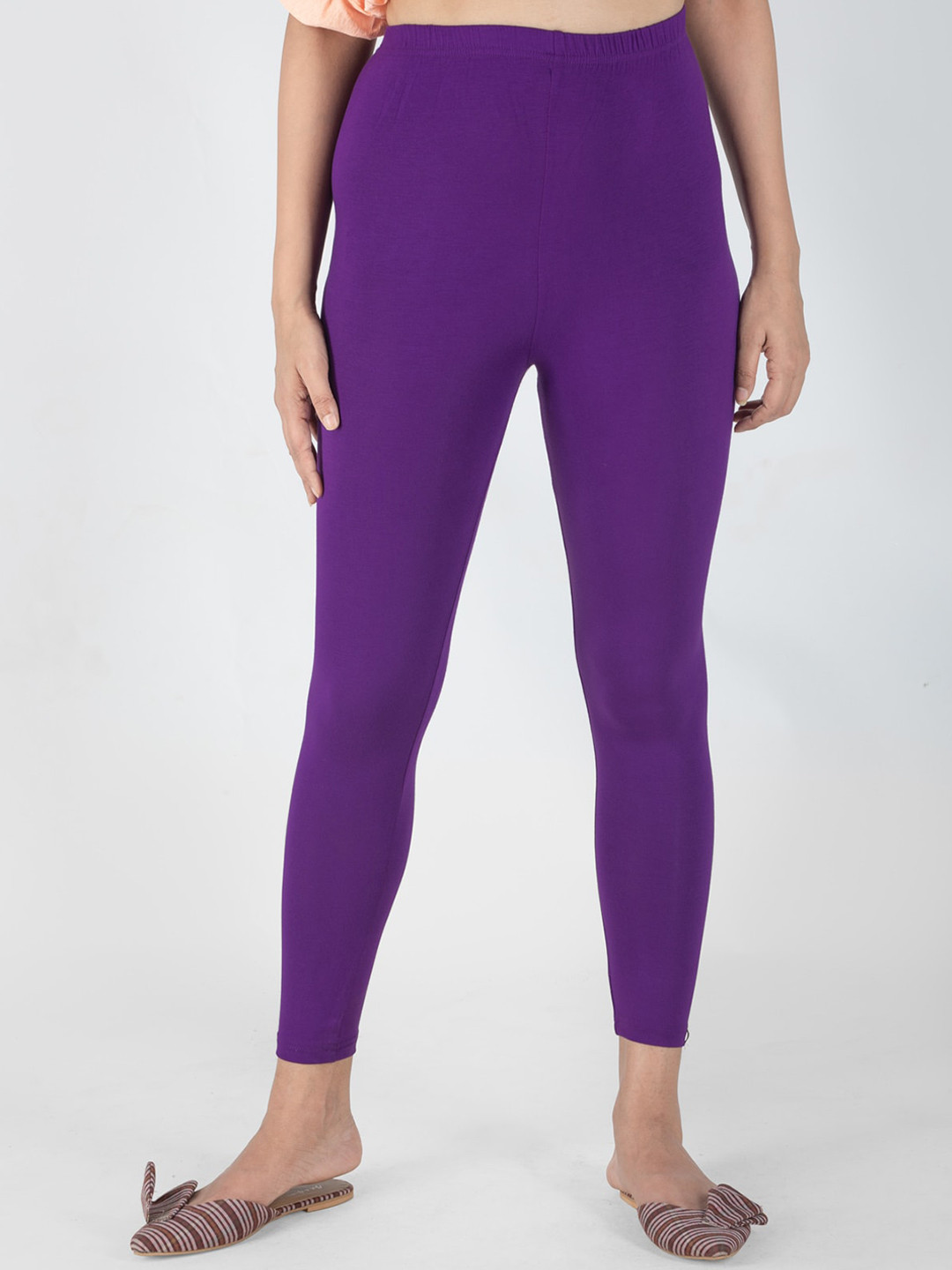 

indian flower Women Solid Ankle Length Leggings, Purple