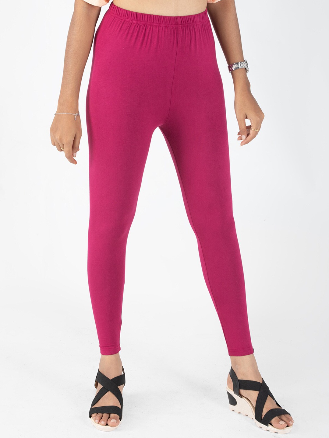 

indian flower Women Solid Ankle Length Leggings, Magenta